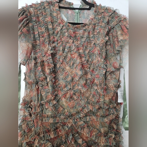 Mac Duggal Floral Print Crew Neck Cap Sleeve Ruffle Embellished Tiered Hem Dress - Picture 4 of 12